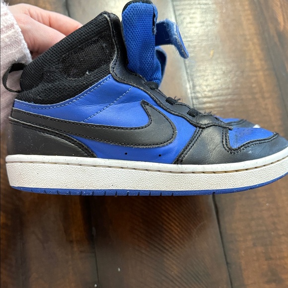 Nike Kids Black and Blue High-Top Sneakers - Picture 11 of 11